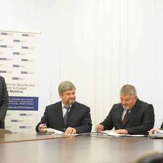 Consiliul pentru egalitate, alături de alte organizații, vor colabora la promovarea și protejarea drepturilor minorităților naționale